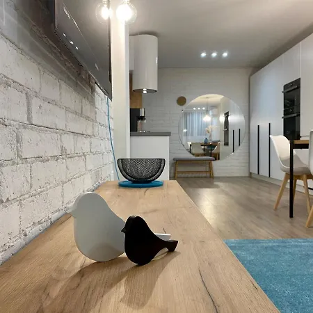 Ix Pietro - 9th Floor In *